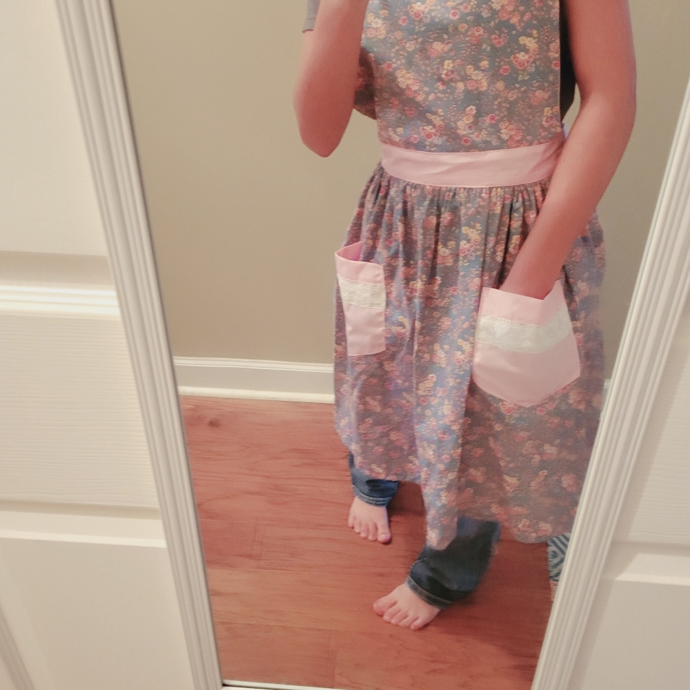 Full apron - Picture 8 of 8